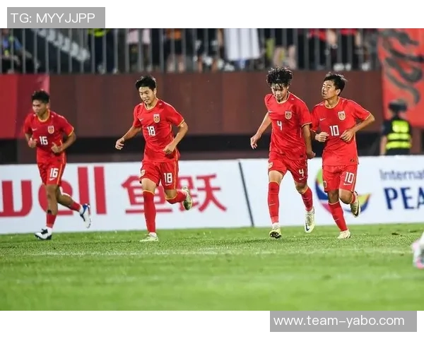 关键战役中帅惟浩头球破门完成帽子戏法邝兆镭助攻国少队3-0领先